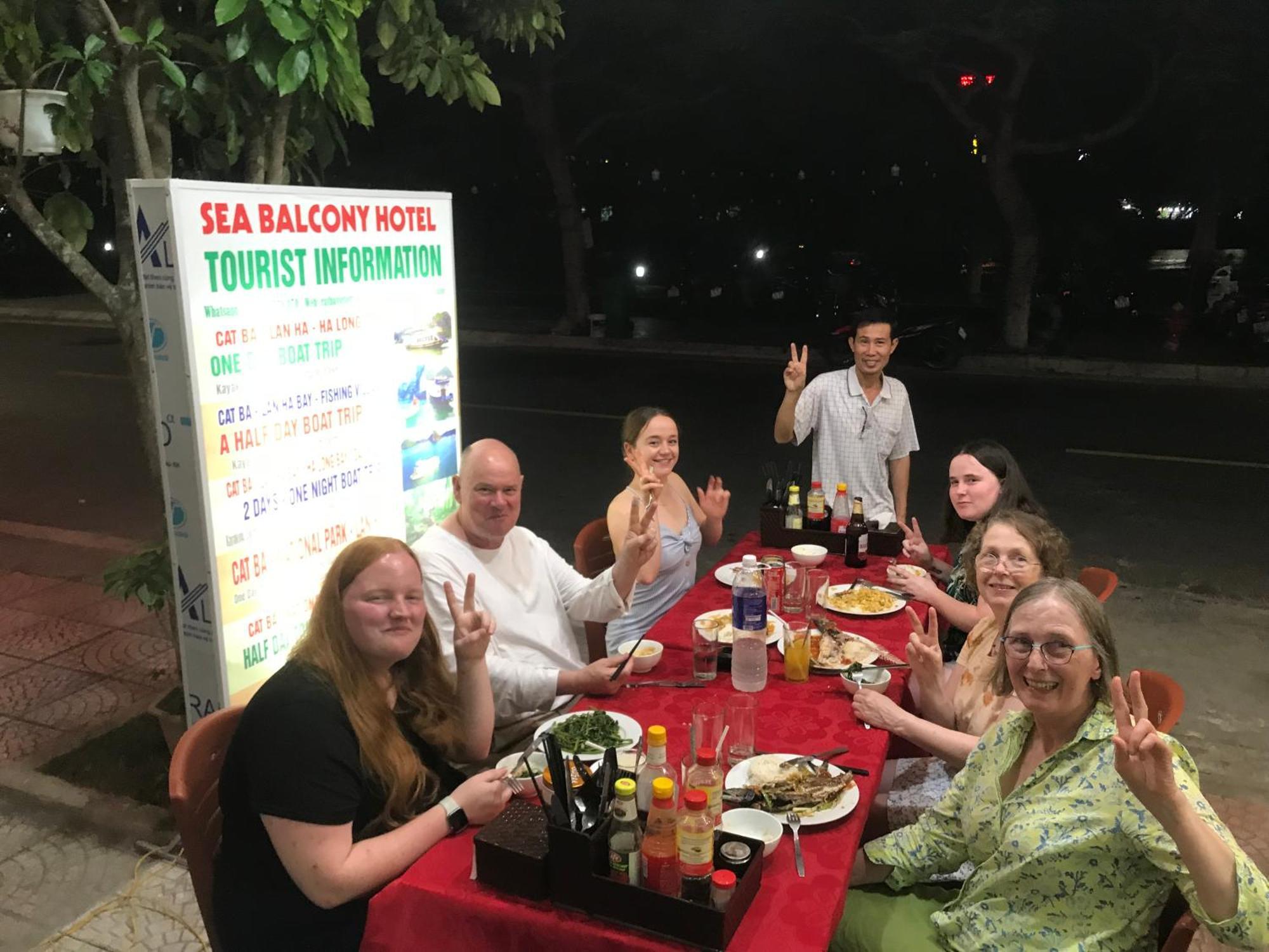 Sea Balcony Hotel Dong Khe Sau Exterior foto